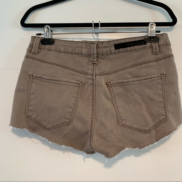 Celebrity Gold | Cut Off Shorts - Picture 5 of 11